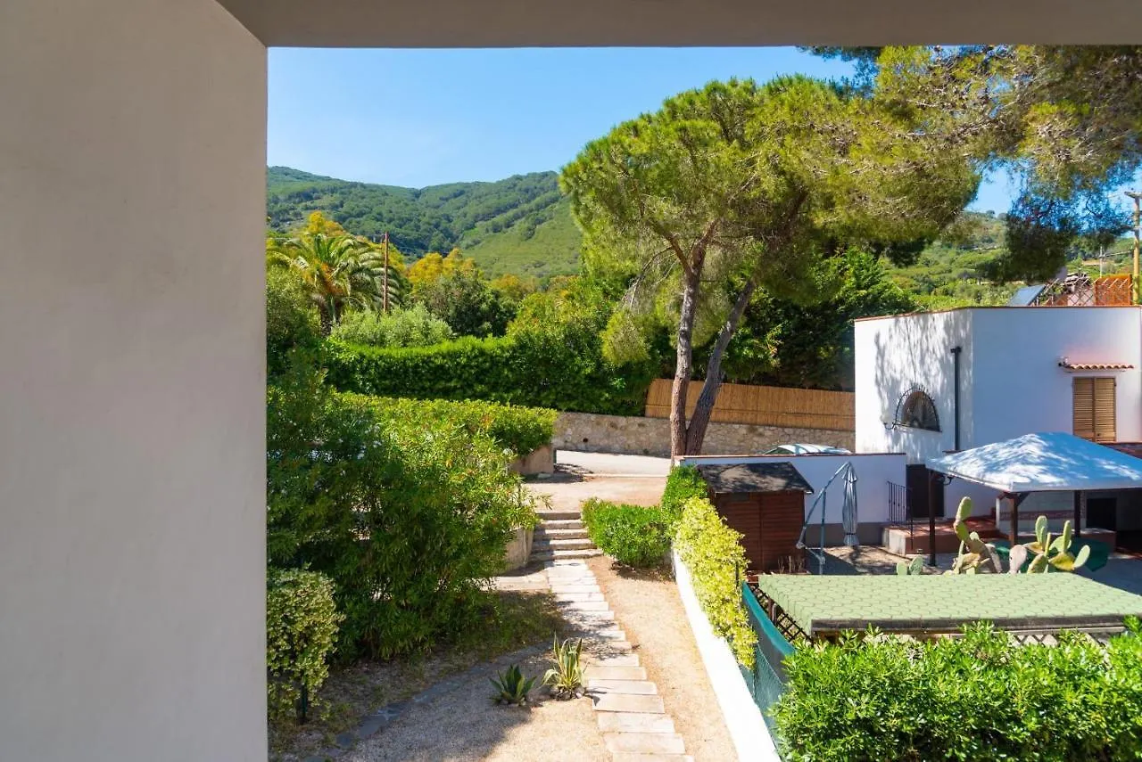 Appartamento La Terrazza Al Mare Capoliveri  Italy